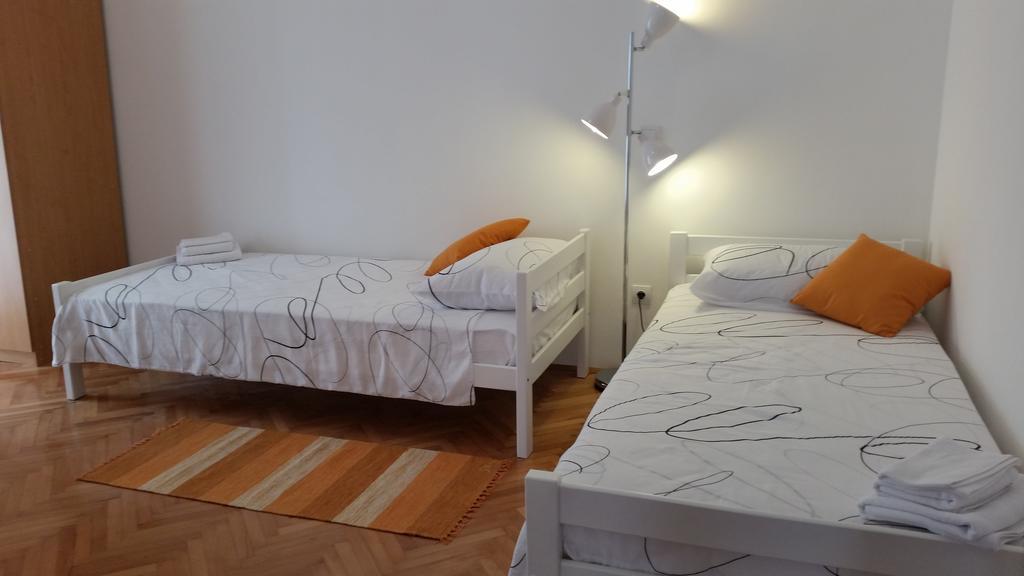 Apartma Three Roses *